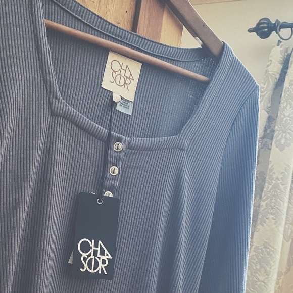 Chaser Henley Ribbed Layering Top Gray Charcoal NWT Large - Picture 5 of 16